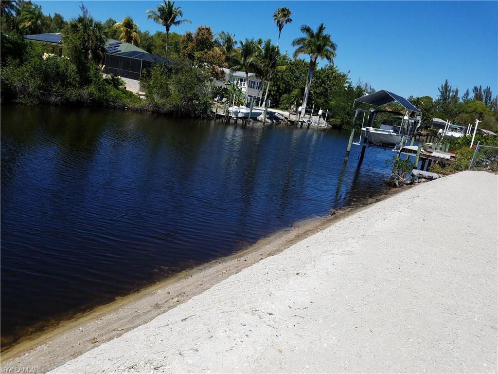 CHARLOTTE SHORES - Land