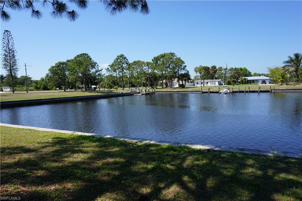 CHARLOTTE SHORES - Land