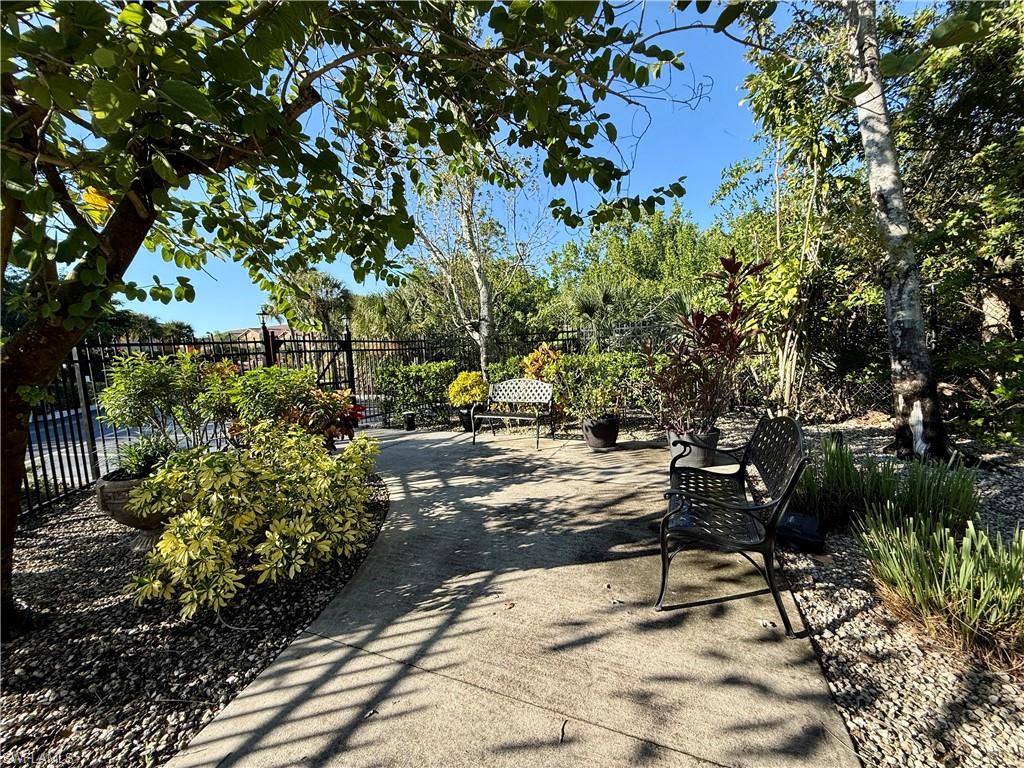 SUMMERLIN WOODS - Residential