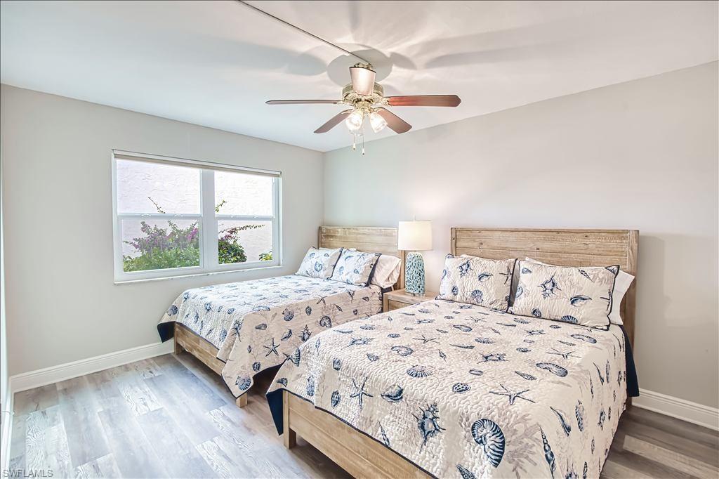 SEVEN LAKES - Residential