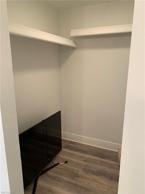 SEVEN LAKES - Residential