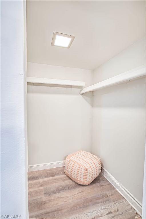 SEVEN LAKES - Residential