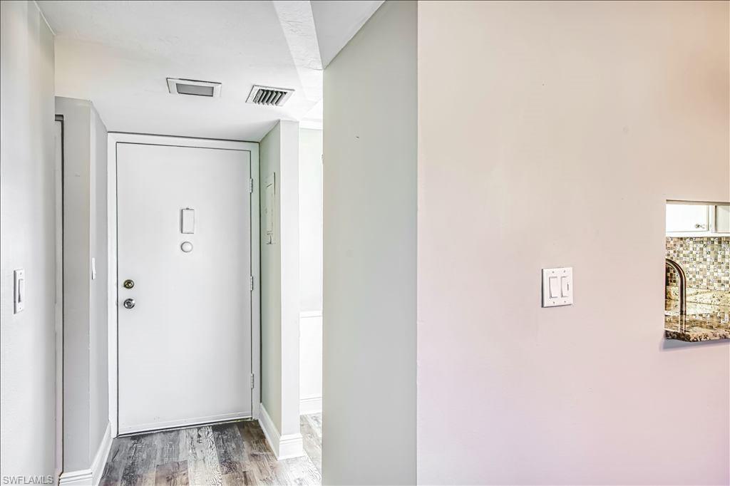 SEVEN LAKES - Residential