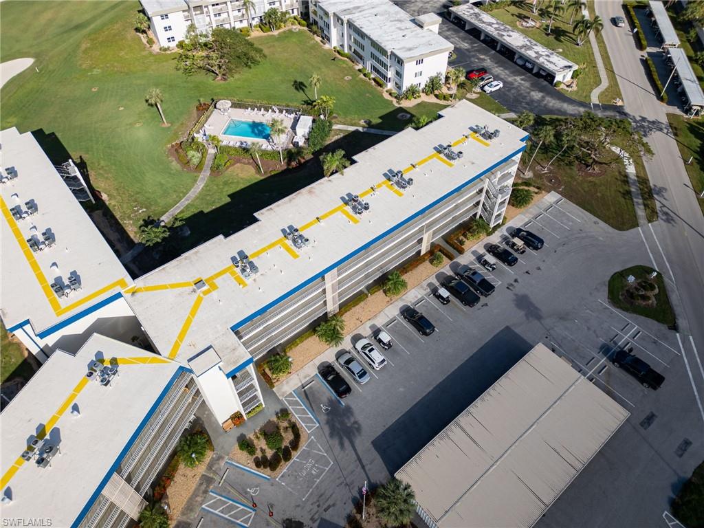 SEVEN LAKES - Residential