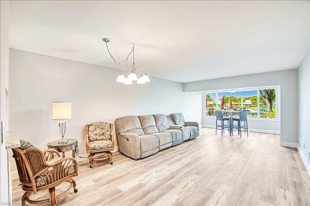 SEVEN LAKES - Residential