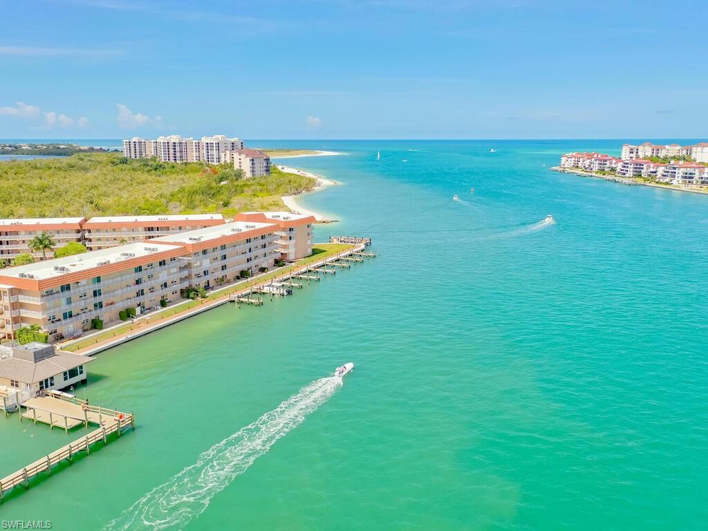 VILLE DE MARCO - Residential