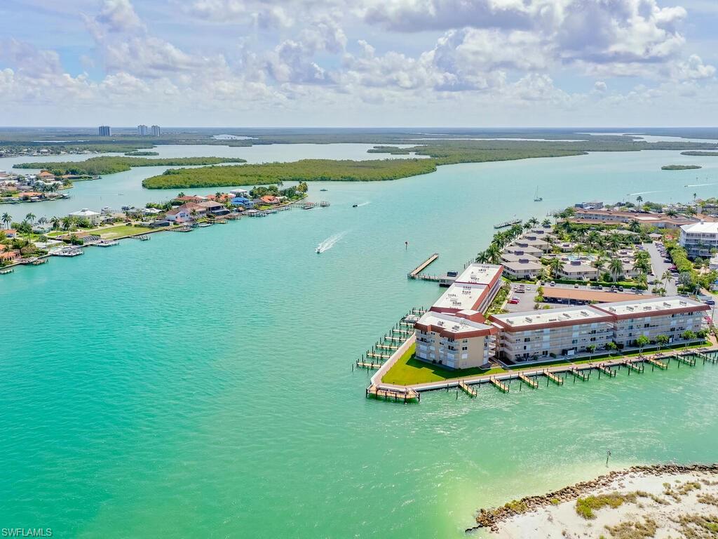 VILLE DE MARCO - Residential