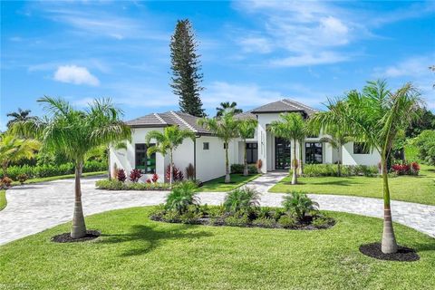 10493 Winterview DR NAPLES FL 34109