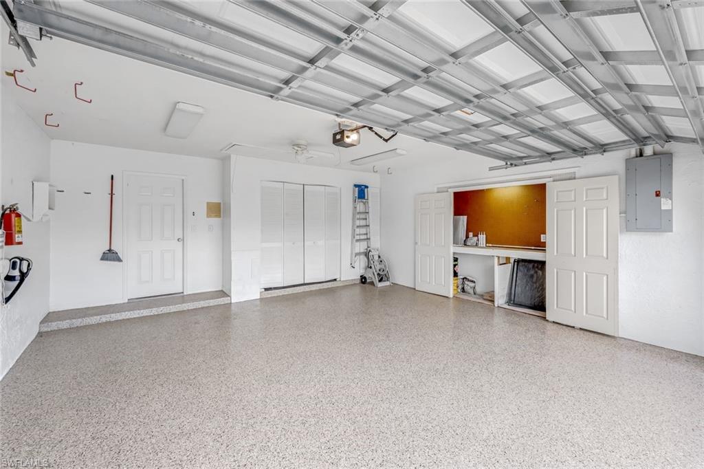 HUNTERS RIDGE - Residential