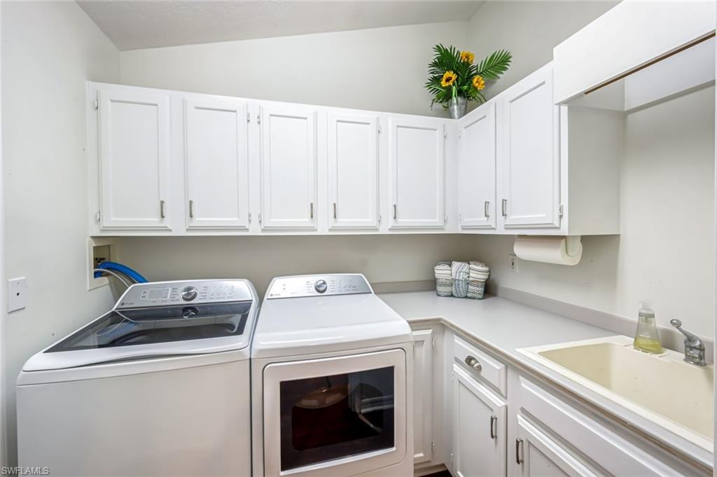 HUNTERS RIDGE - Residential