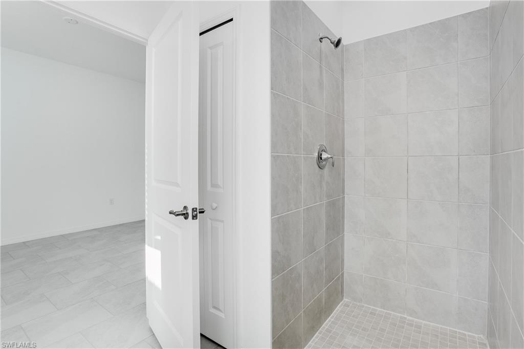 WILLOW AT PUNTA GORDA - Residential