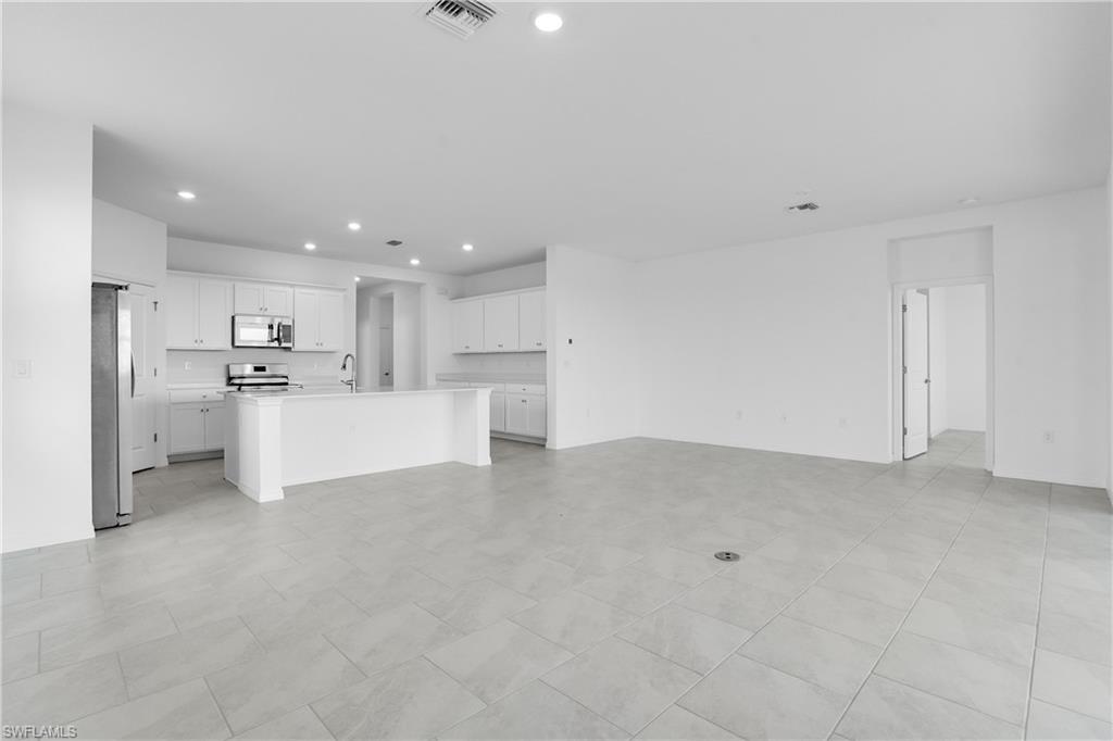 WILLOW AT PUNTA GORDA - Residential