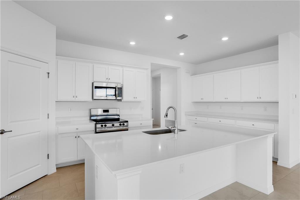 WILLOW AT PUNTA GORDA - Residential