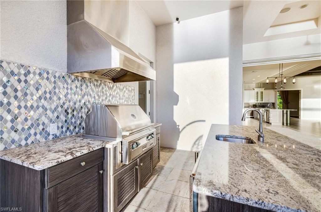 HIDDEN HARBOR - Residential