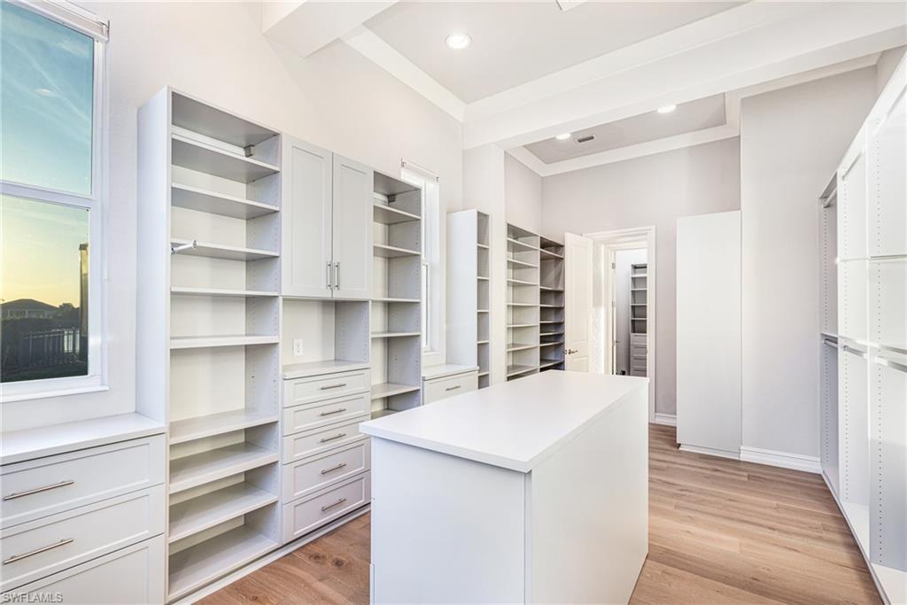 HIDDEN HARBOR - Residential