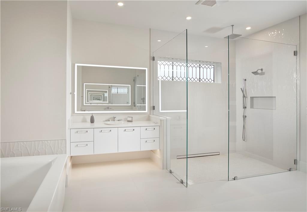 PARK SHORE - Residential