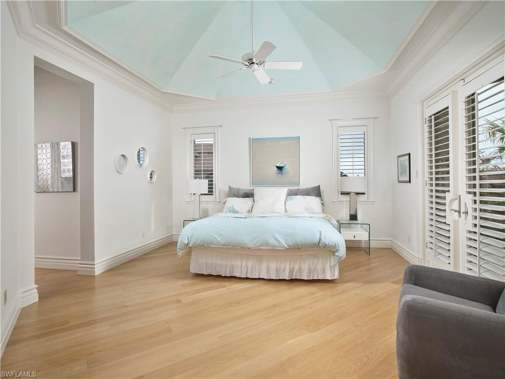 PARK SHORE - Residential