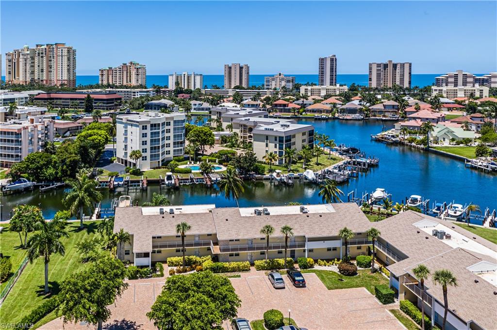 VANTAGE POINT - Residential