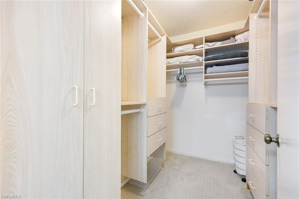 VANTAGE POINT - Residential