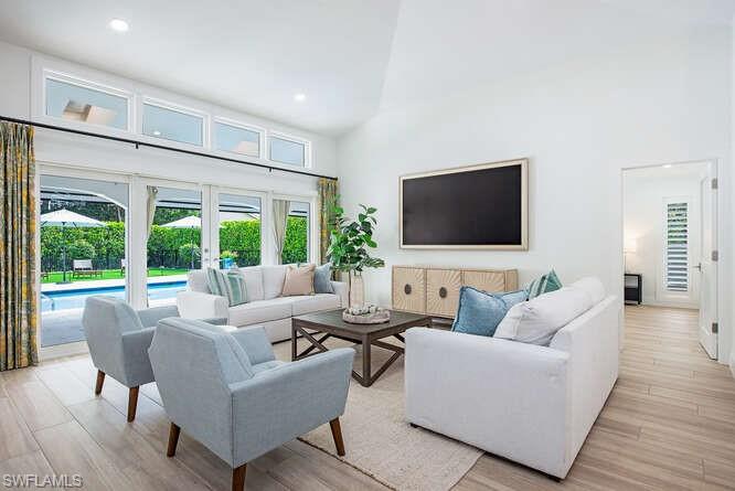 265 Silverado DR