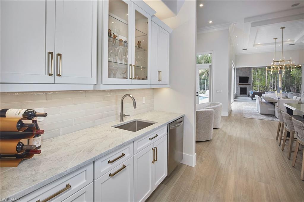 LIVINGSTON WOODS - Residential