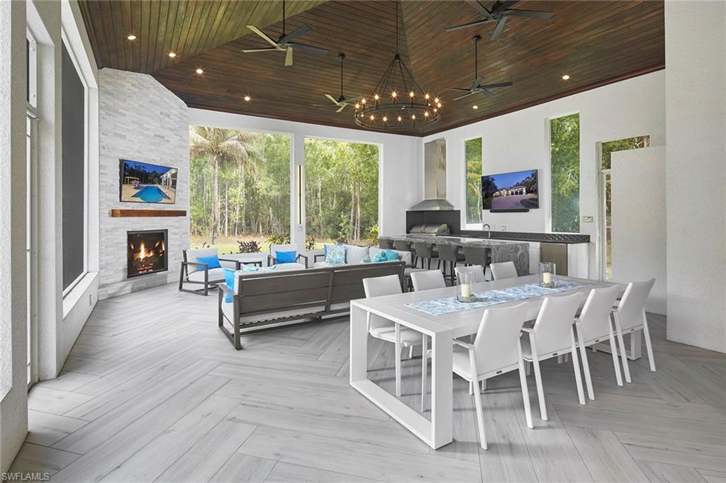 LIVINGSTON WOODS - Residential