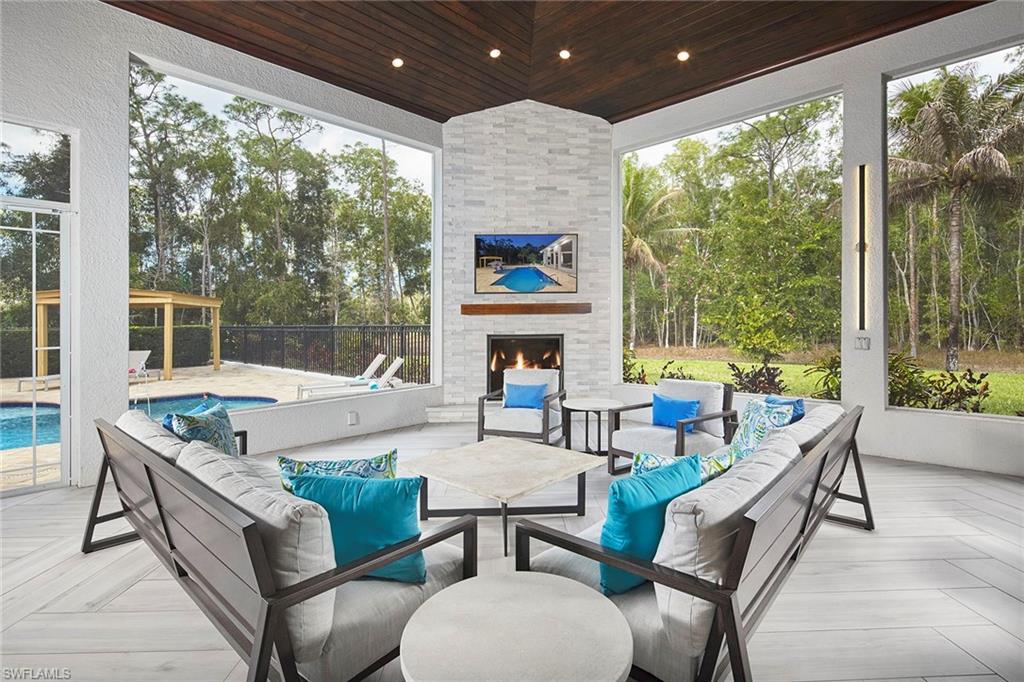 LIVINGSTON WOODS - Residential