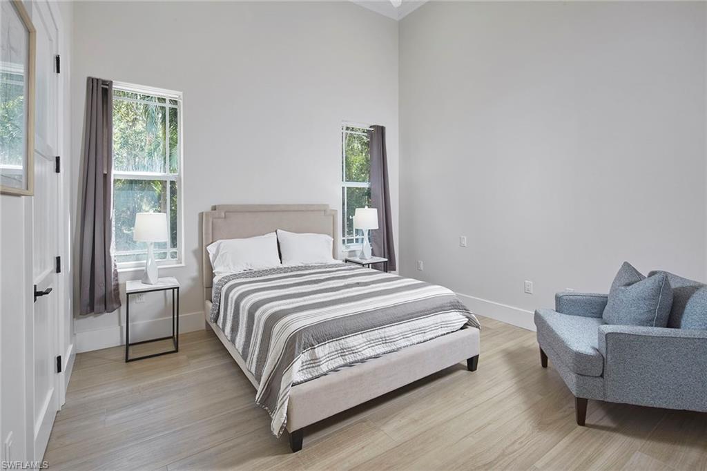 LIVINGSTON WOODS - Residential