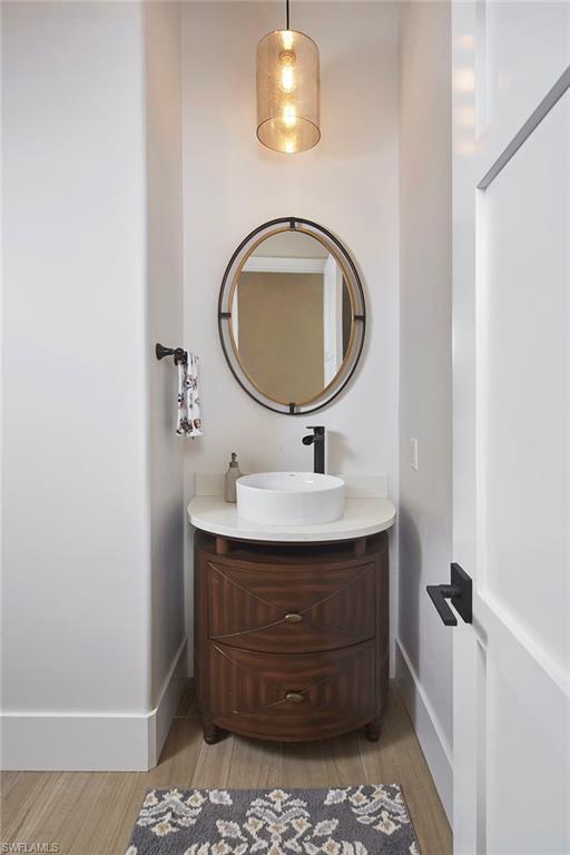 LIVINGSTON WOODS - Residential