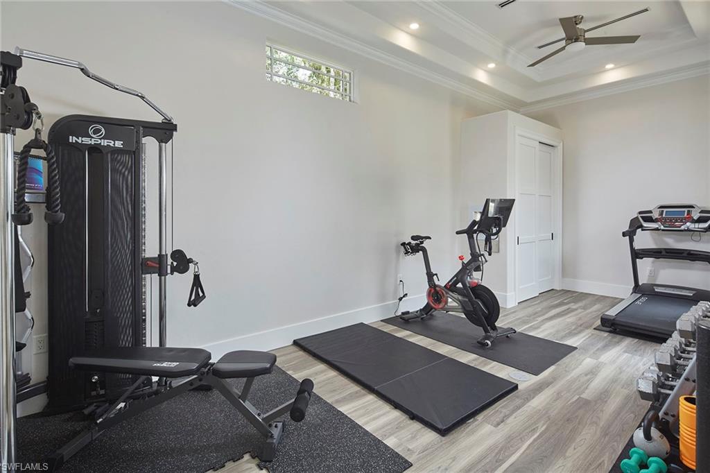 LIVINGSTON WOODS - Residential