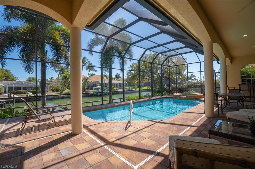 MARCO BEACH - Residential