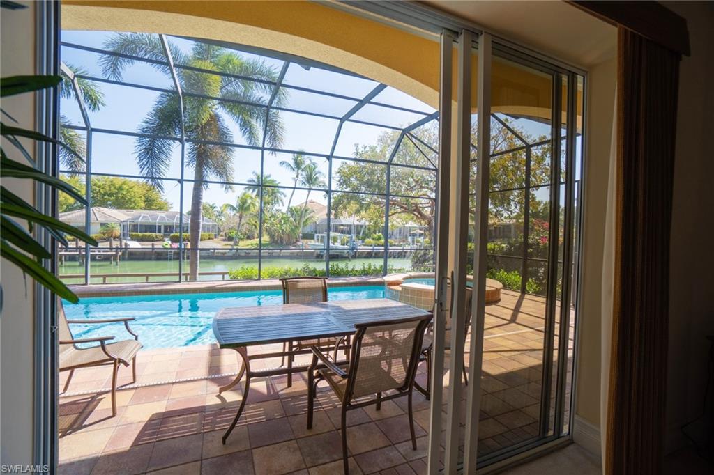 MARCO BEACH - Residential