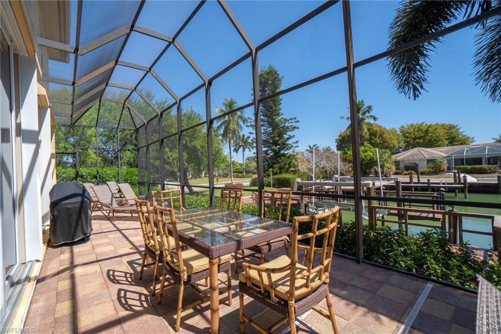 MARCO BEACH - Residential