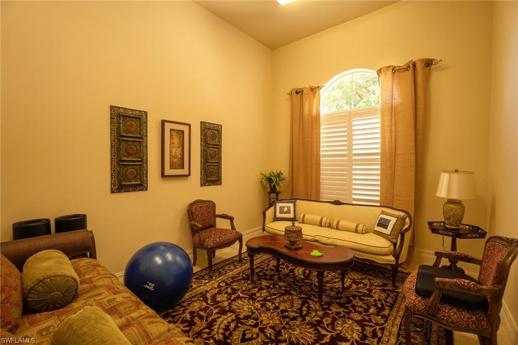 MARCO BEACH - Residential