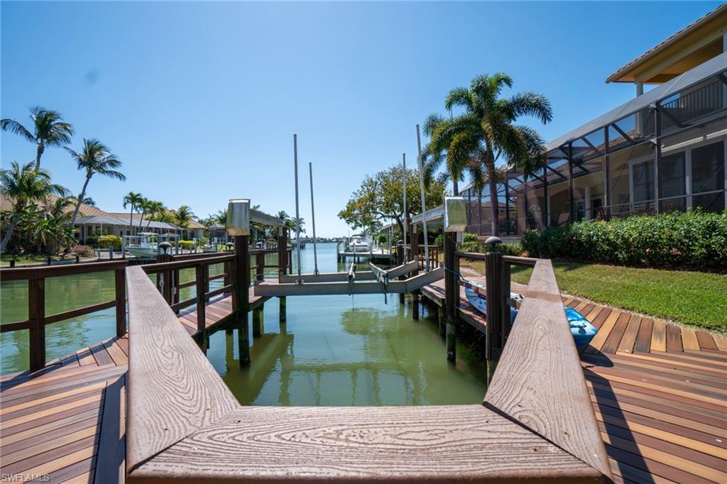 MARCO BEACH - Residential