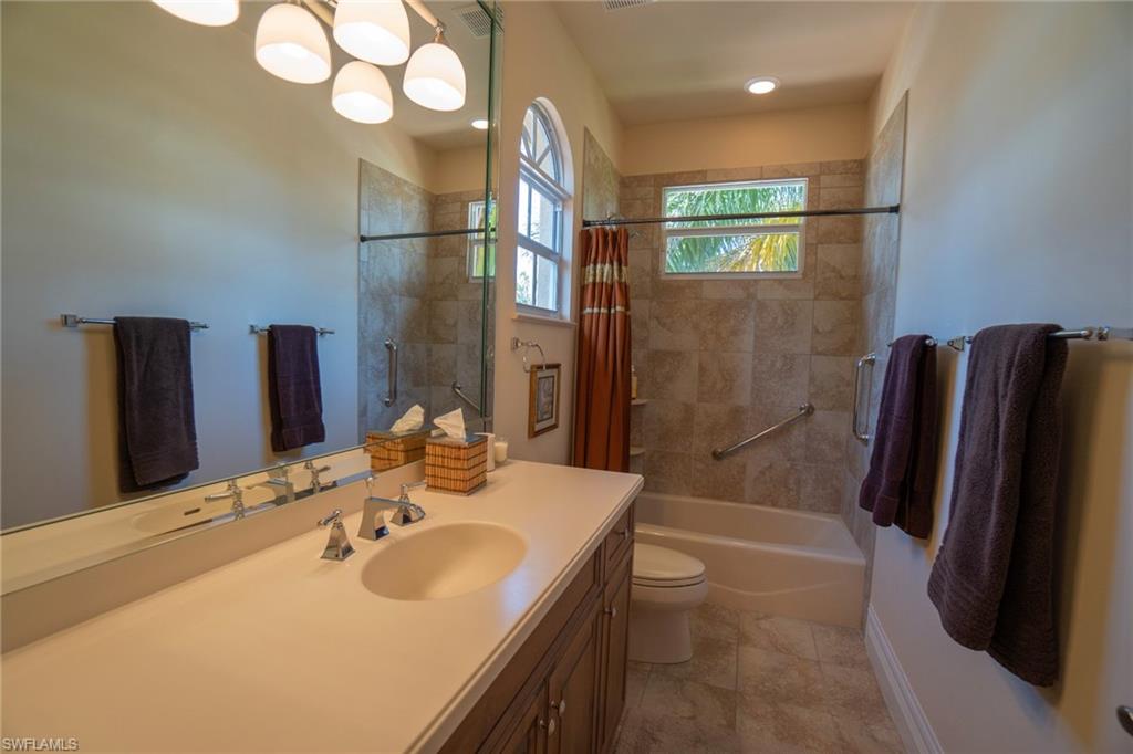 MARCO BEACH - Residential