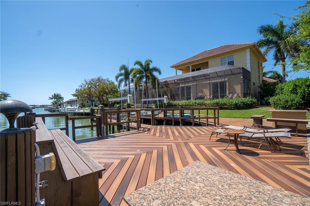 MARCO BEACH - Residential