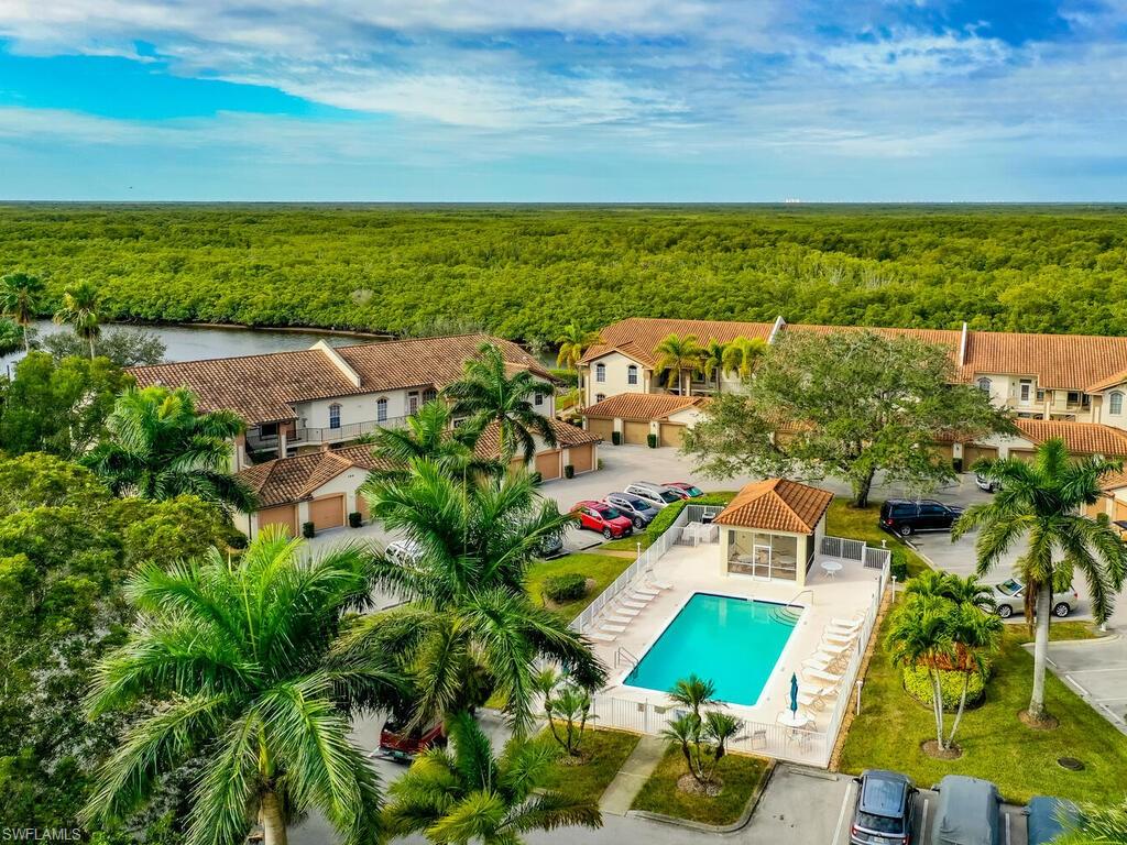 SUNSET CAY VILLAS - Residential