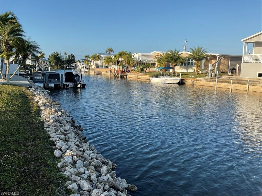 PINE ISLAND COVE - Land