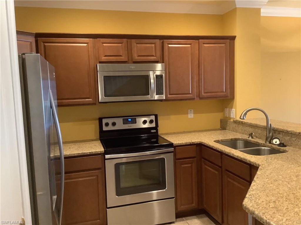 OLYMPIA POINTE - Residential