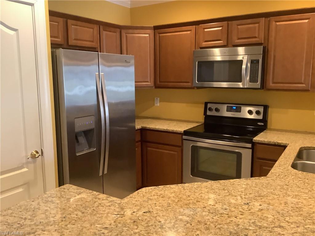 OLYMPIA POINTE - Residential