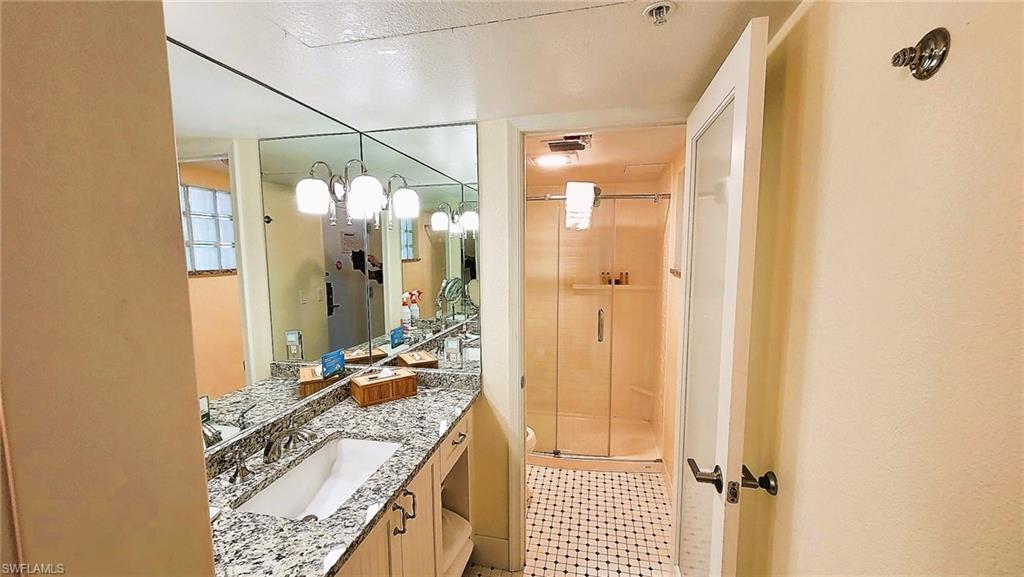 SANIBEL VIEW VILLAS - Residential