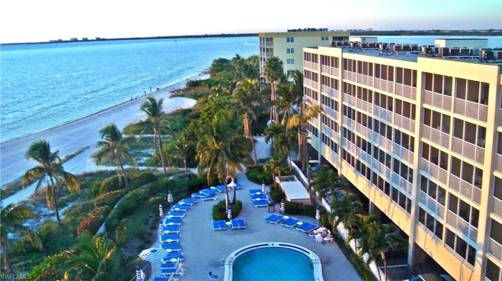 SANIBEL VIEW VILLAS - Residential