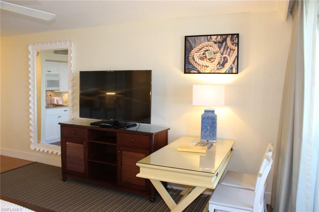 SANIBEL VIEW VILLAS - Residential