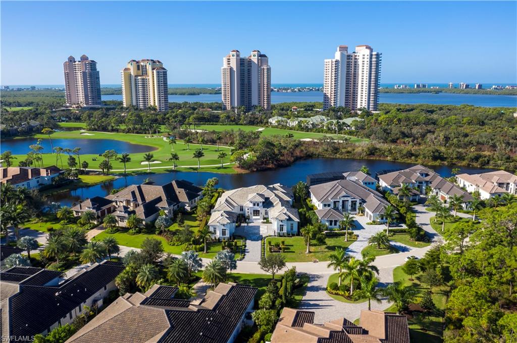 BAY WOODS - Residential