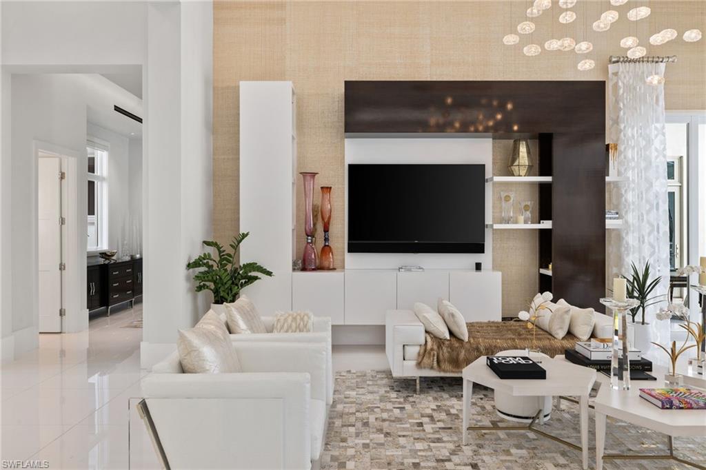 BAY WOODS - Residential