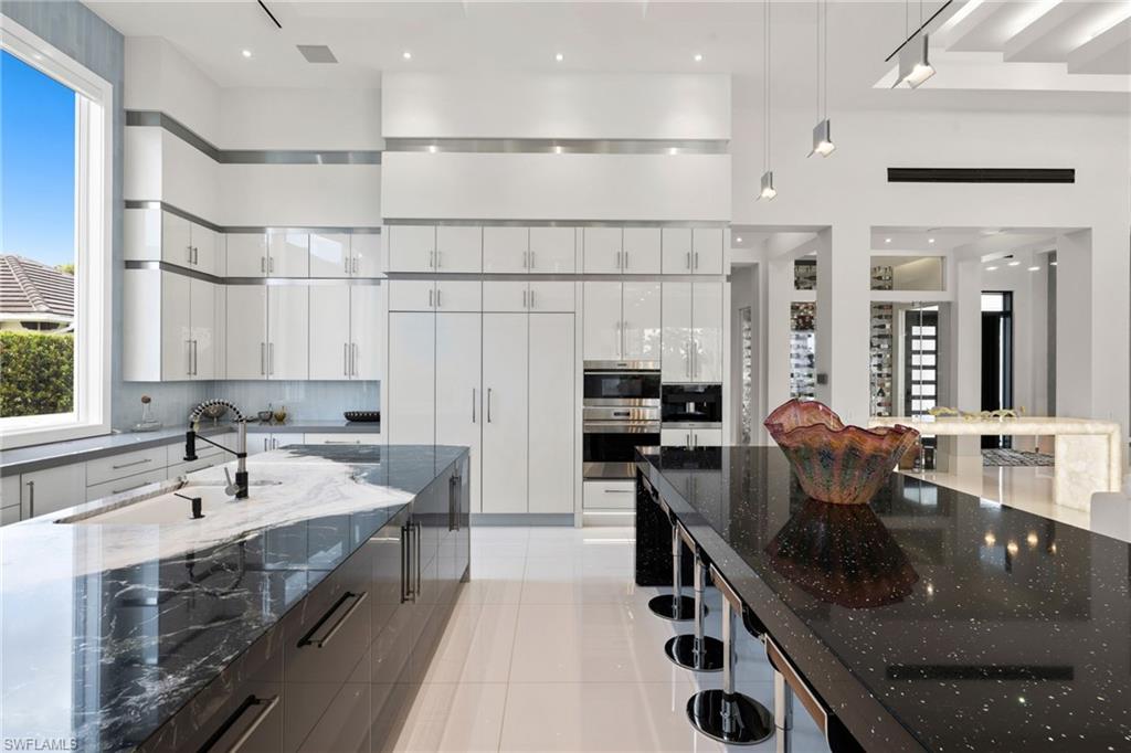 BAY WOODS - Residential