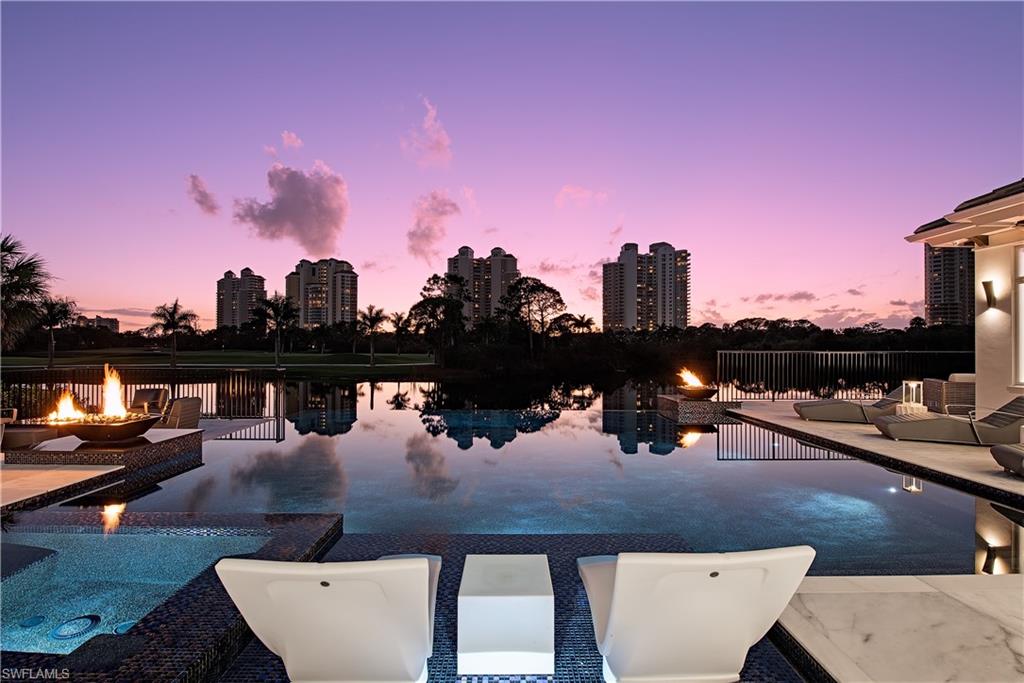 BAY WOODS - Residential