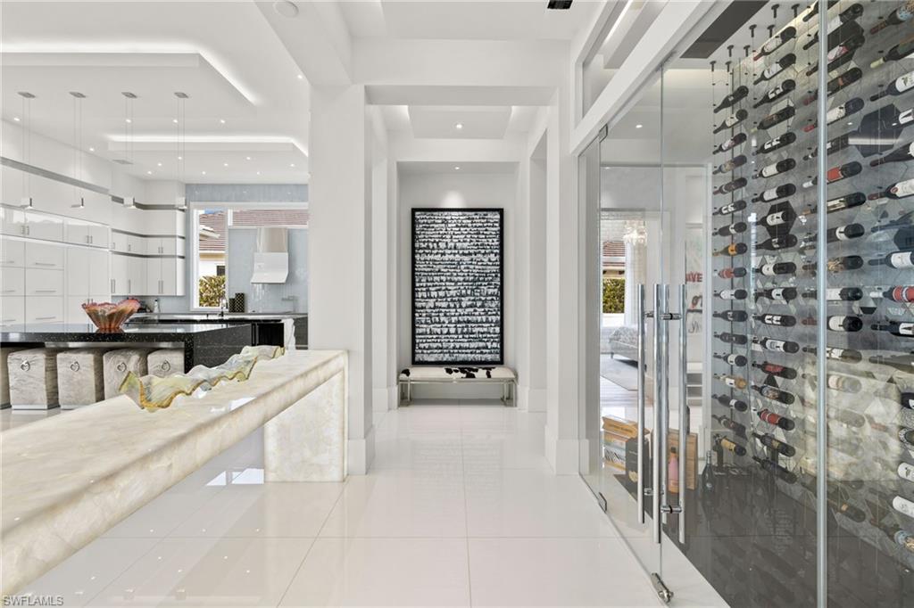 BAY WOODS - Residential