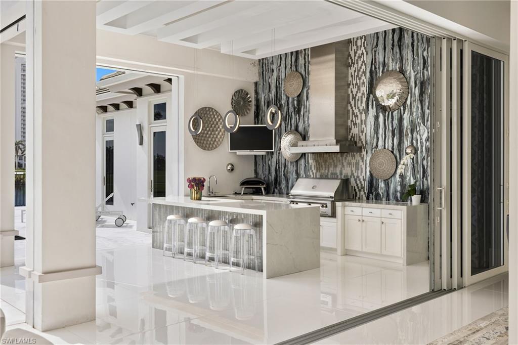 BAY WOODS - Residential